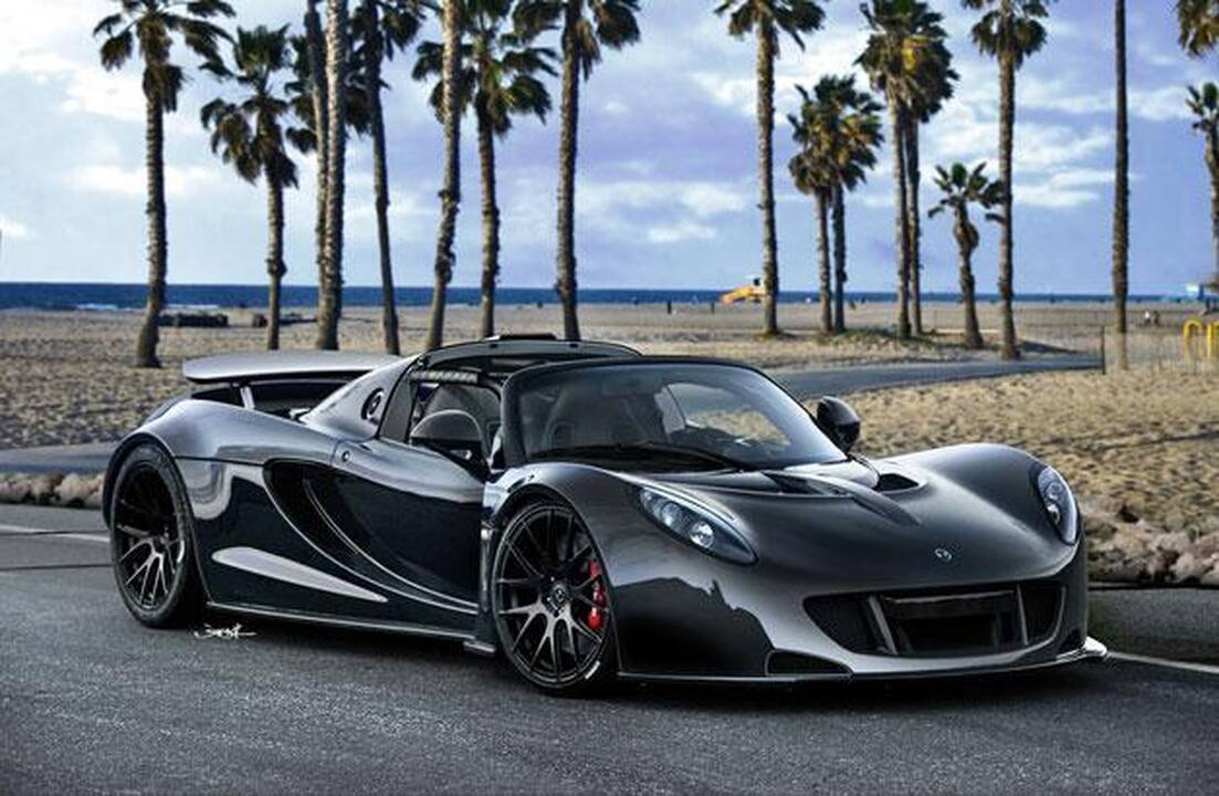 „Hennessey Venom GT Spyder“: kai stogas kainuoja beveik 400 tūkst. Lt