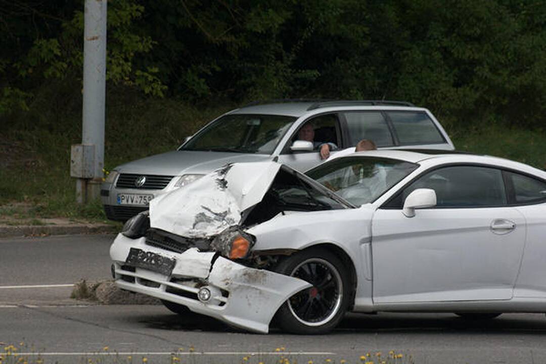 Per avariją Vilniuje nukentėjo BMW vairuotojas