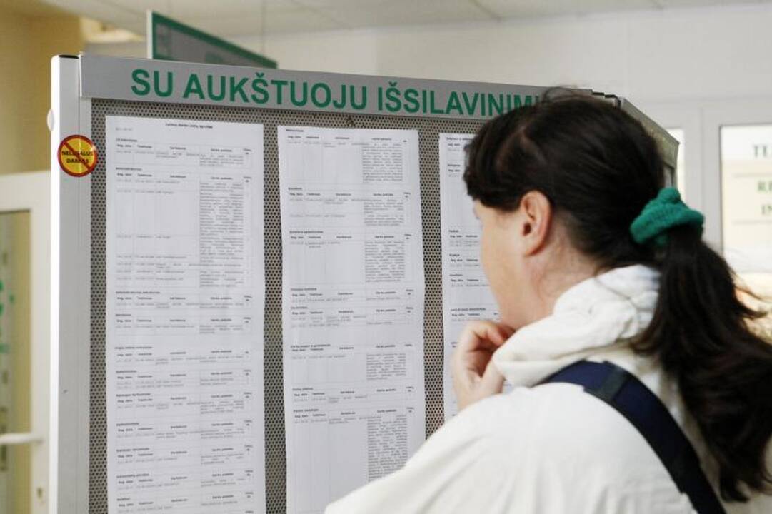 Daugiausia žmonių per tarpininkus įsidarbino Jungtinėje Karalystėje