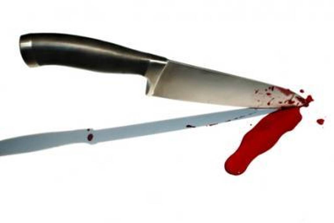Brolis prieš brolį – peiliu