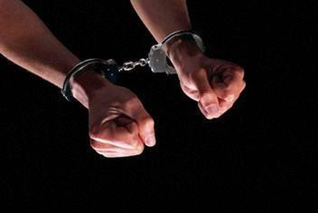 Britanijos policija sulaikė penkis asmenis, galimai planavusius teroro išpuolį per popiežiaus vizitą