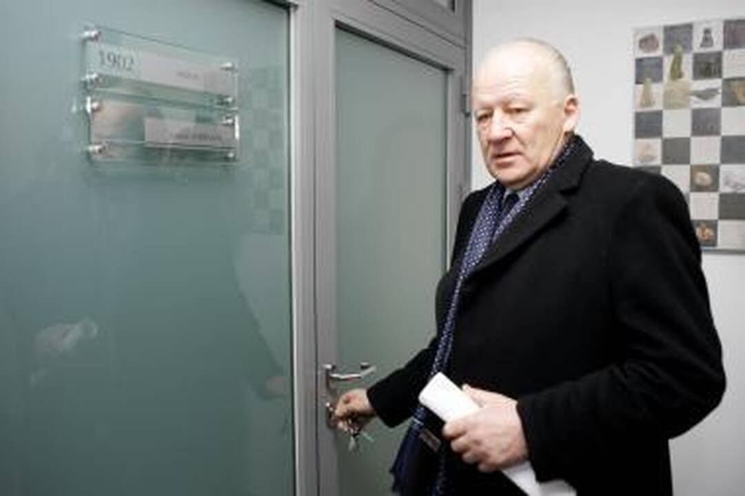 Vilniaus savivaldybėje darbą pradėjo du merai
