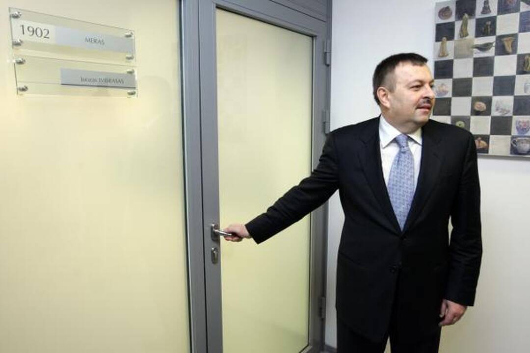 Vilniaus savivaldybėje darbą pradėjo du merai