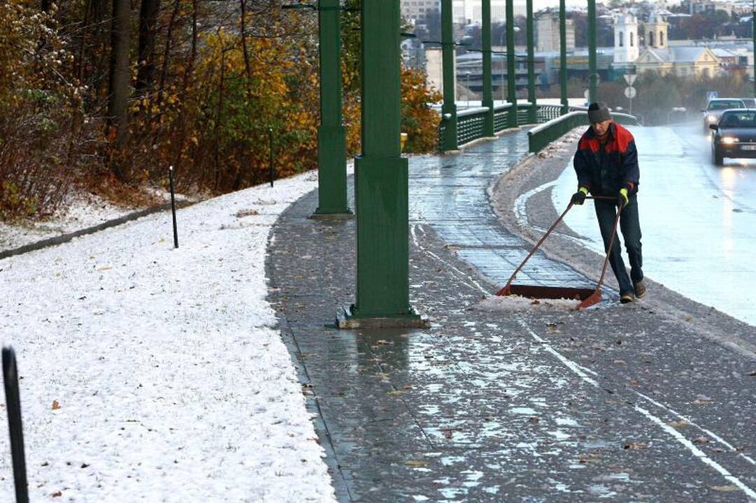 Pirmasis sniegas Kaune: 8 avarijos, tačiau žmonės nesužaloti