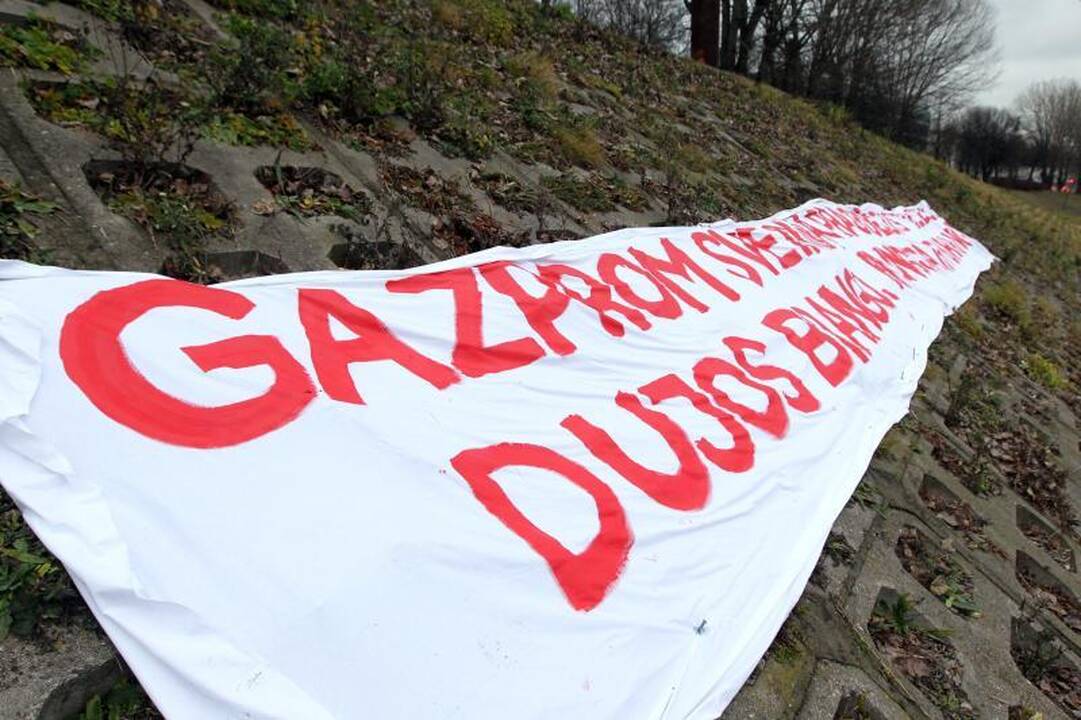 Neries krantinėje - linkėjimai prasidėjus šildymo sezonui