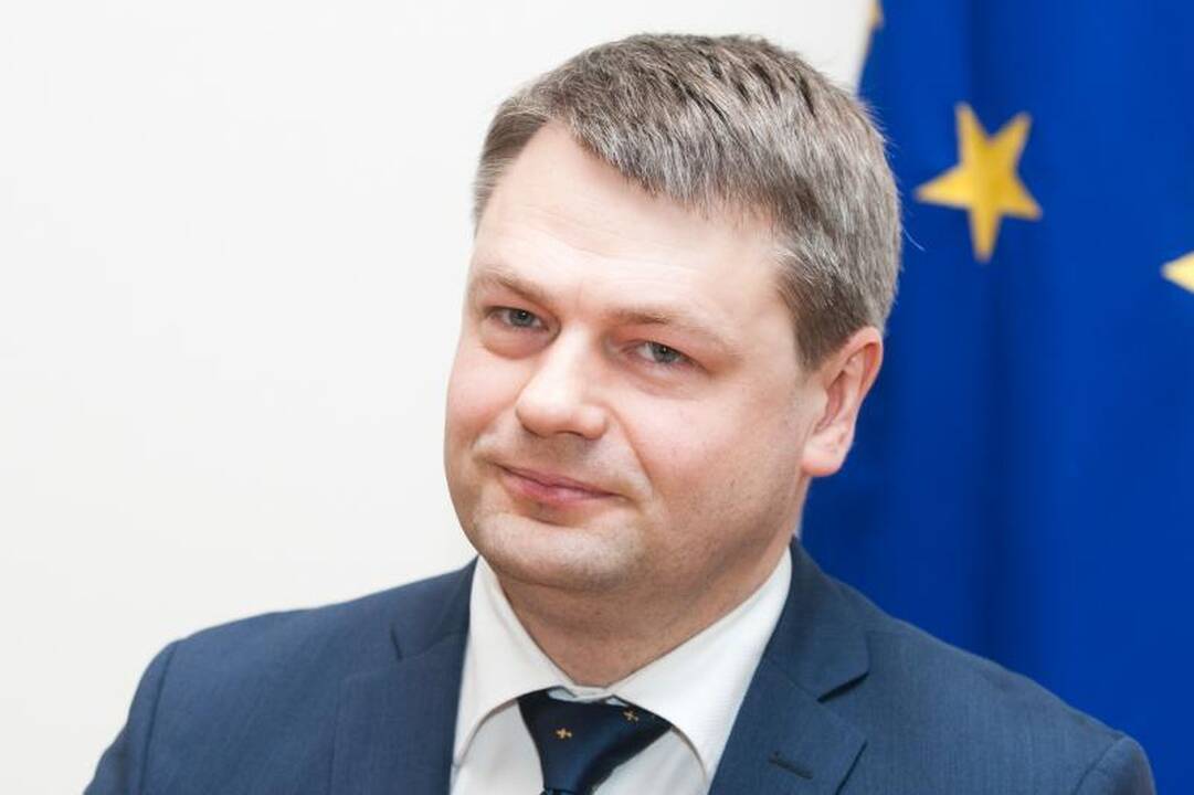 Patarėjas: įmonių paremtas partijas slegia psichologinė našta