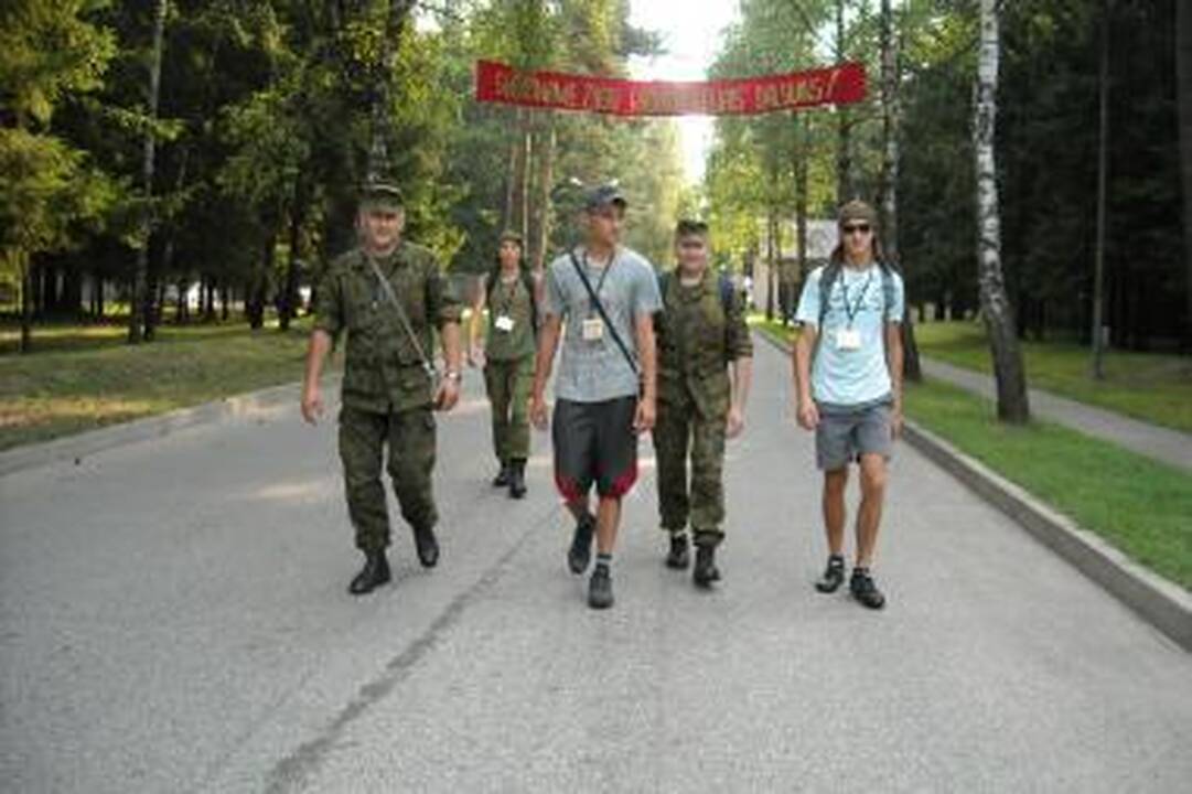 Prasidėjo 10-asis pėsčiųjų žygis „Radvilų keliais“