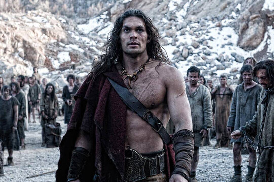 Jasonas Momoa: Schwarzeneggeris išspardytų man užpakalį
