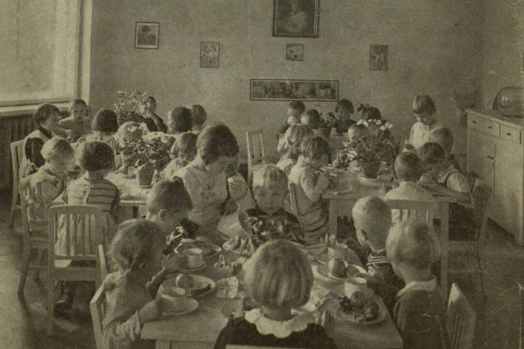 Motinystė Lietuvoje A.Smetonos laikais  