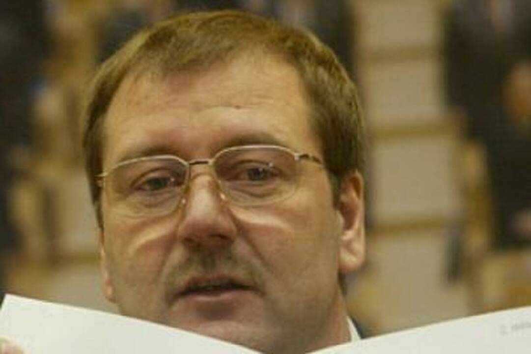 Lenkams užkliuvo V.Uspaskicho dokumentai