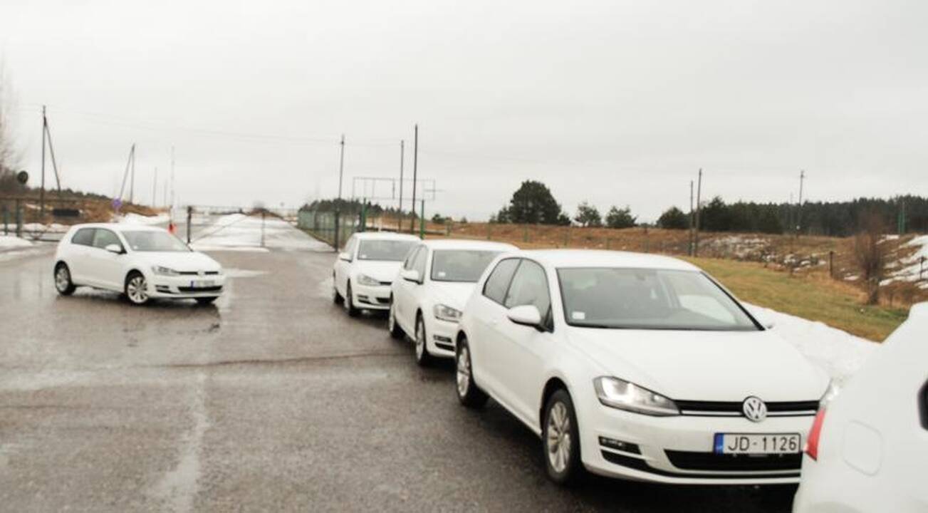 2013 m. sausį naujų automobilių lizingo rinka augo toliau