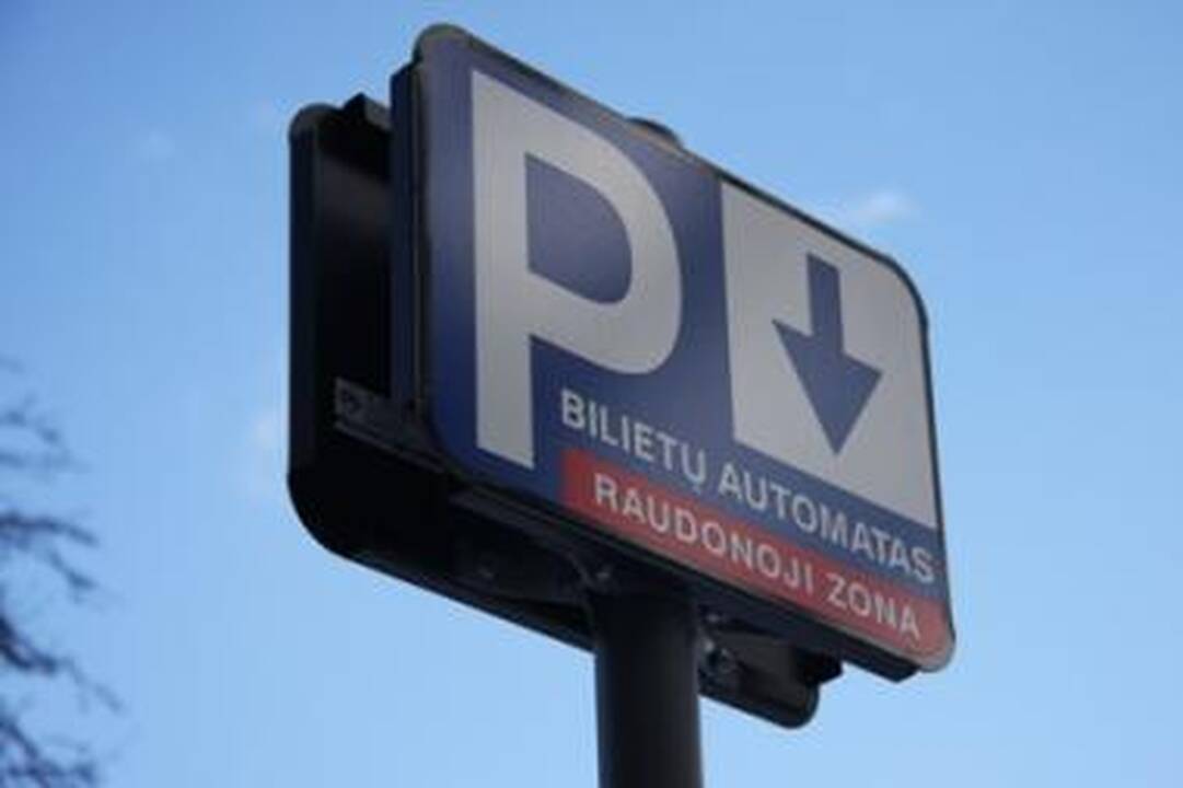 Ilgasis savaitgalis: kaip mokėti už automobilių stovėjimą?