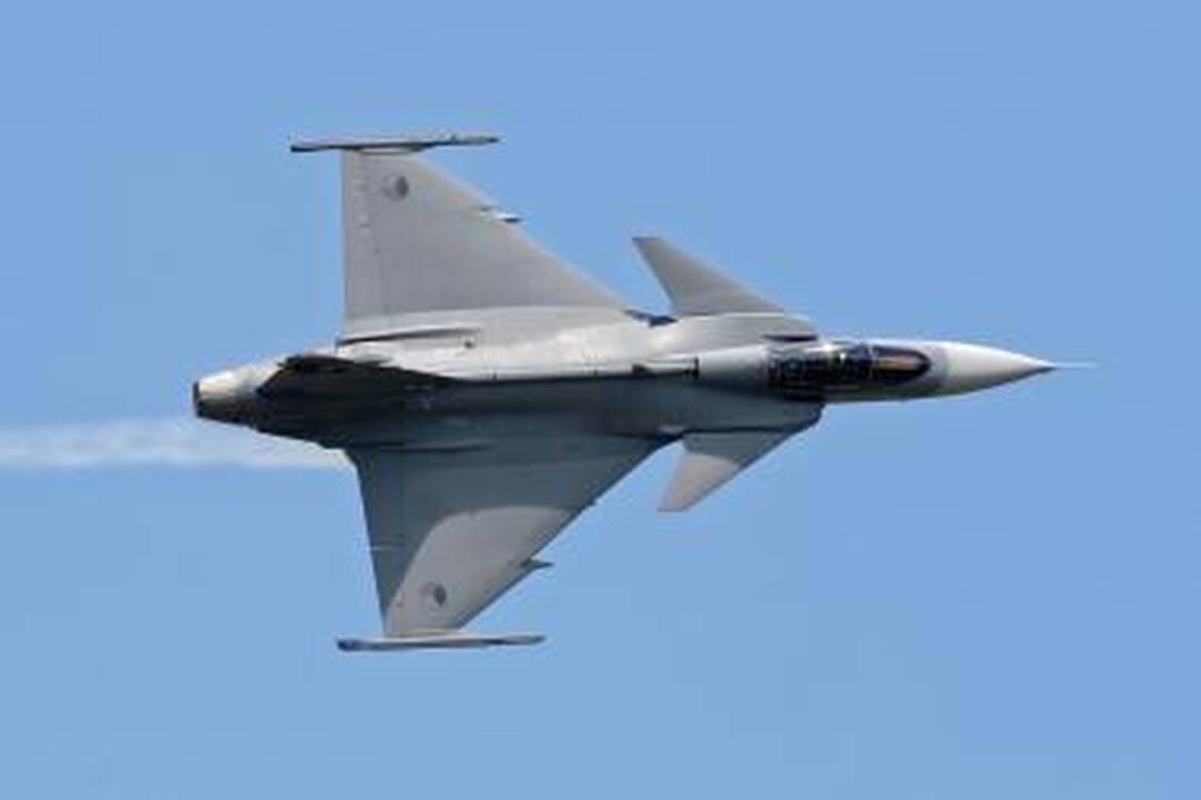 Prancūzų naikintuvas Libijos karo lėktuvą sunaikino benutupiantį aerodrome