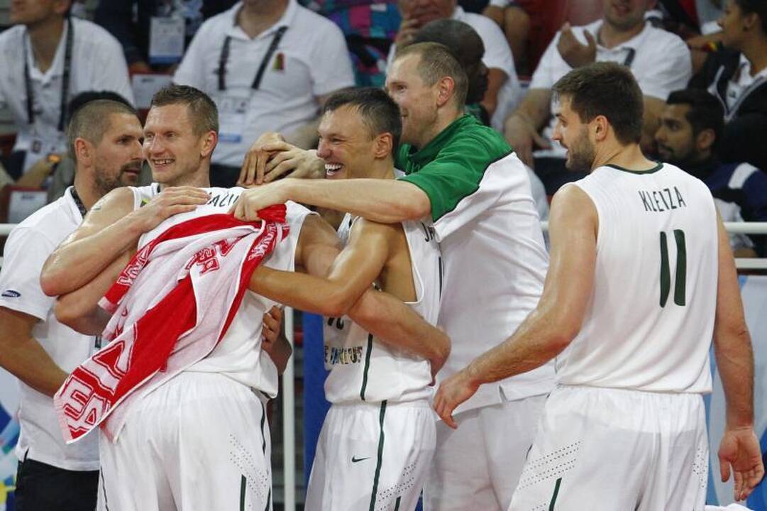 L.Kleiza: su rusais į finalą įsivėlęs paskui gali ir į lėktuvą nespėti