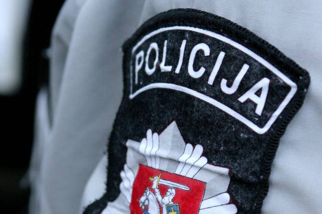 Telšių     rajone    rastas     pasikoręs     žmogus