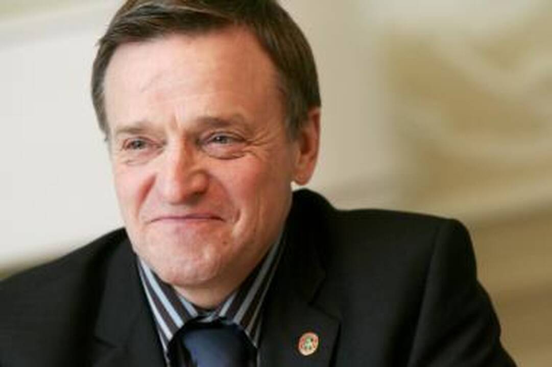 Ministras R.Vilkaitis gali būti nubaustas už interesų konfliktą