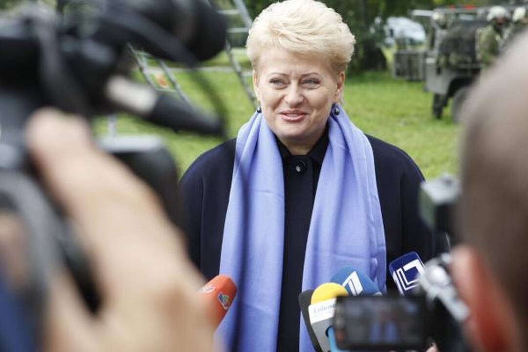 Prezidentė Klaipėdoje ir skraidė, ir kritikavo partijas