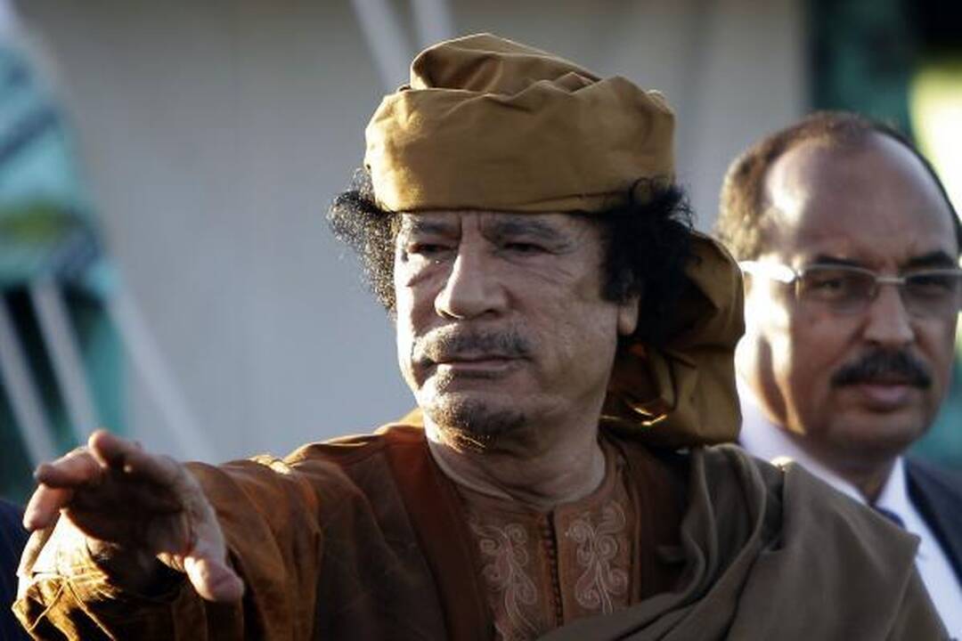 Libijos lyderio Kadhafi našlė reikalauja ištirti kaip žuvo jos vyras