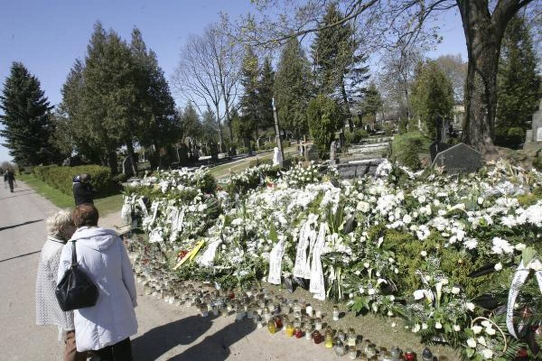 D.Kedžio kapas daugeliui tapo kovotojo simboliu