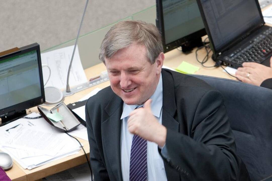 R.Dagys: nauju projektu siekiama įteisinti „vienalytes santuokas“