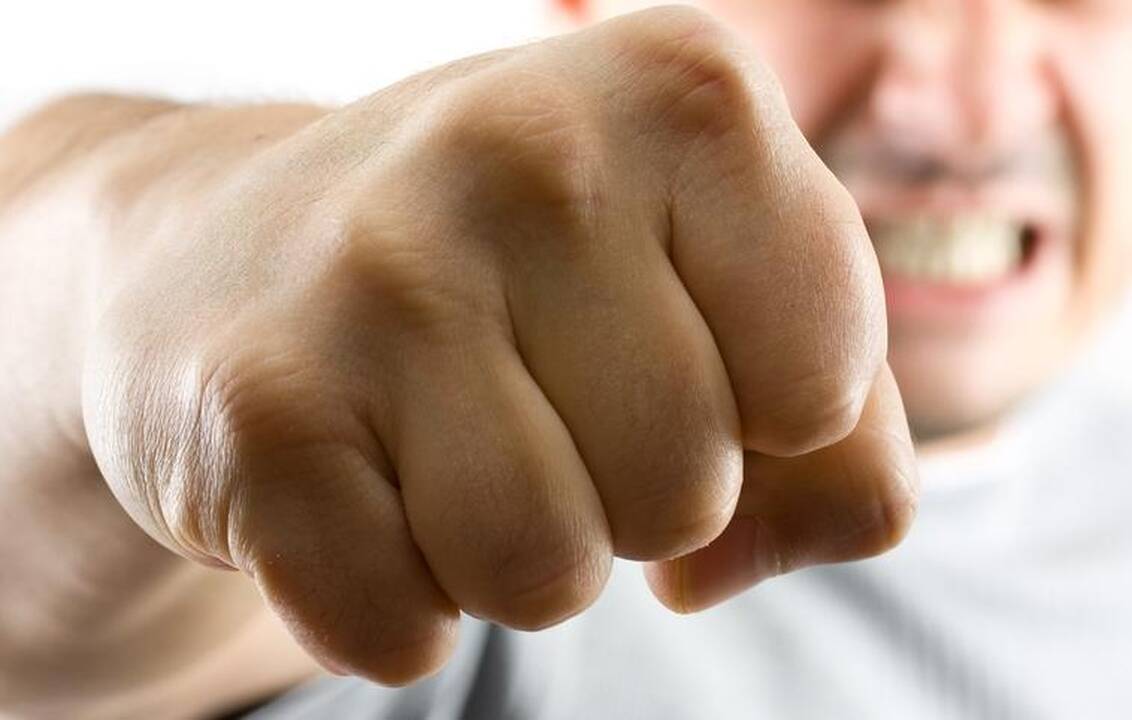 Kupiškyje neblaivūs vyrai puldinėjo savo antrąsias puses