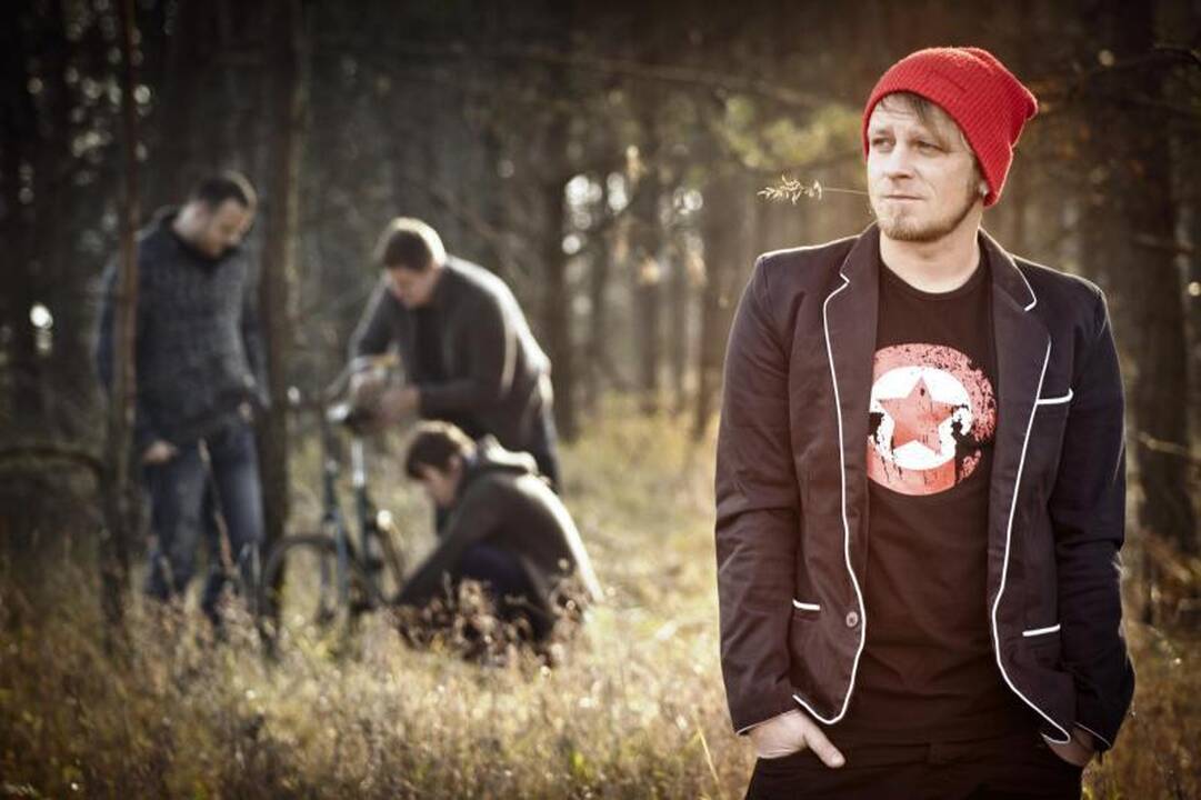 Grupė „Biplan“ skelbia, kad atėjo laikas meilei