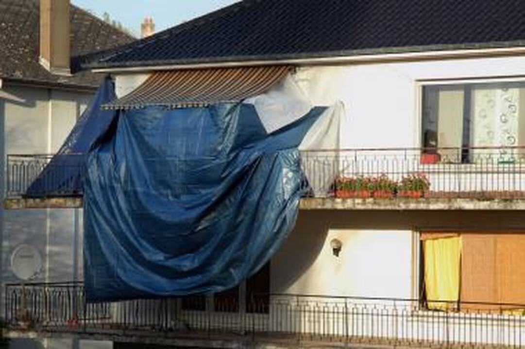 Prancūzų parlamentaras nušovė moterį ir nusišovė