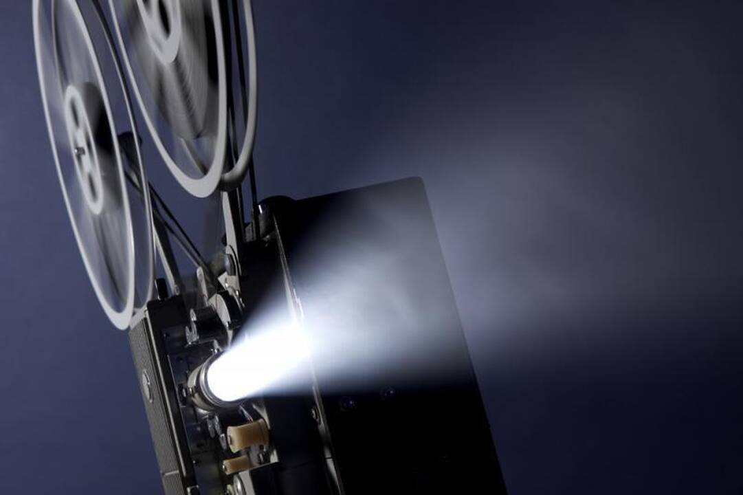 Mokytojai paragaus kino kūrėjų duonos   