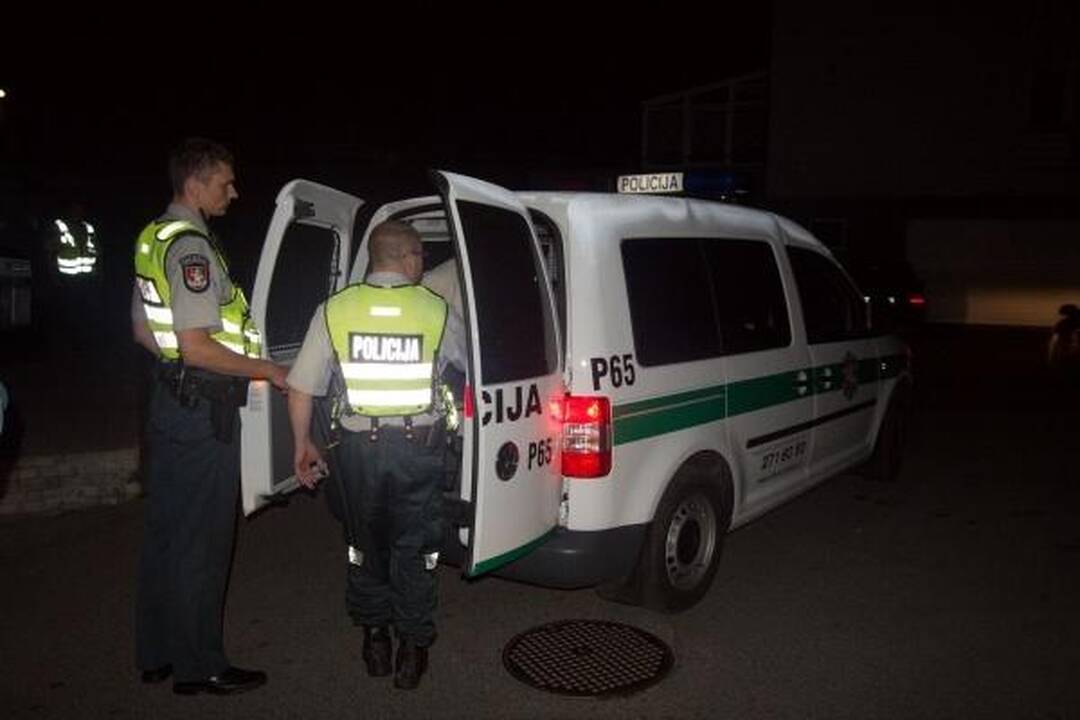 Šiauliuose per susišaudymą nukentėjo du žmonės, keturi asmenys sulaikyti