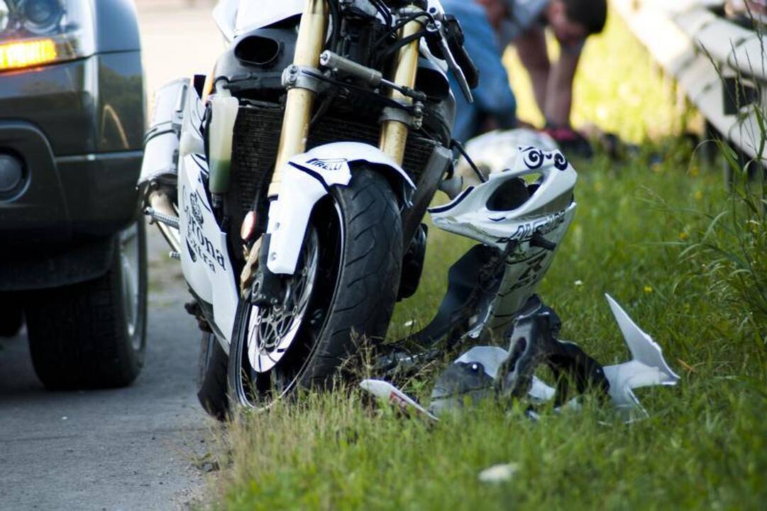 Pakaunėje – motociklo avarija (papildyta)