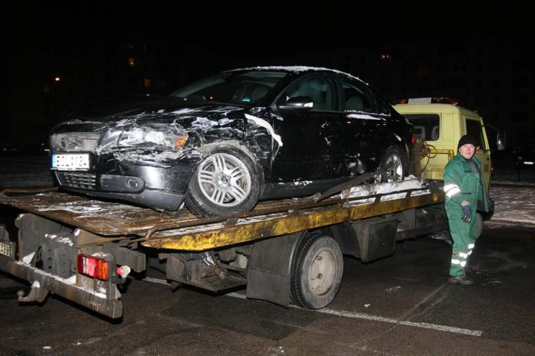 Vilniuje neblaivus vairuotojas sukėlė avariją, nukentėjo trys merginos