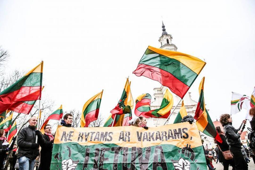 Provokacija nepavyko: tautininkų eitynės baigėsi sugiedojus himną