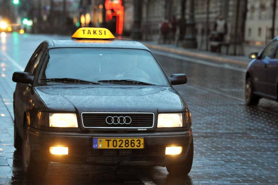 Vilniuje taksistai iš turistų lupa 15 litų už kilometrą