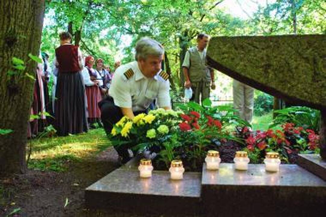 Jūros šventė: pagerbtas kapitono L.Stulpino atminimas