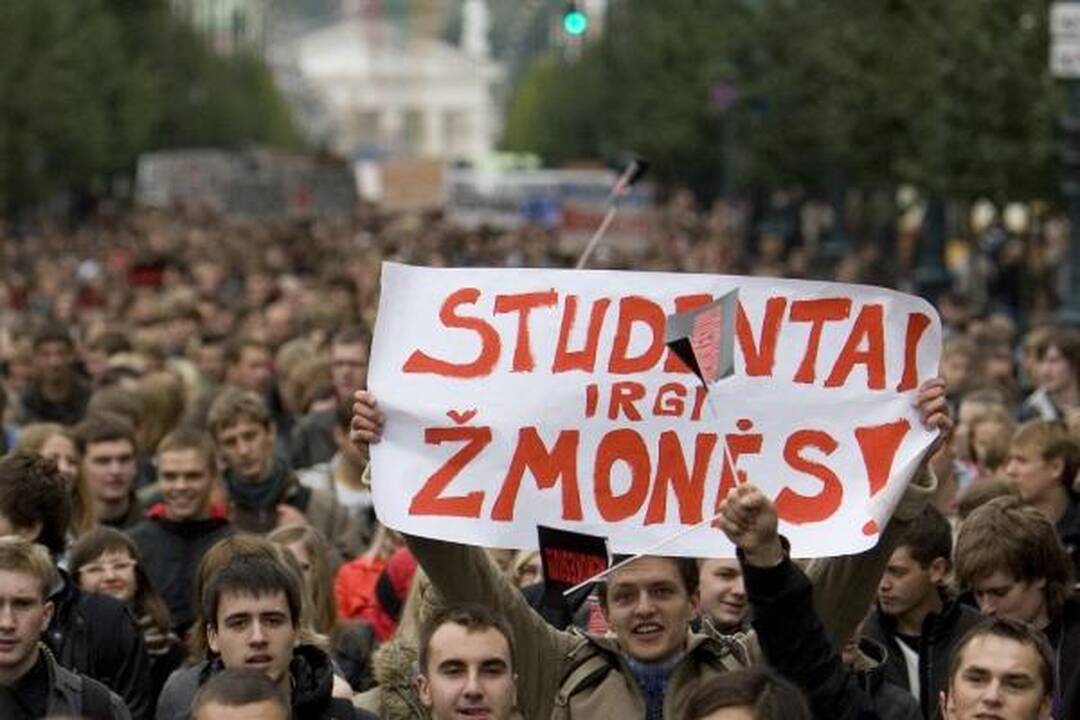 Studentų protestas virto politikų šou