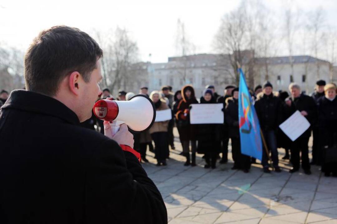 Klaipėdos rusų partijų ginče dėl mokyklos - kaltinimai provokacija