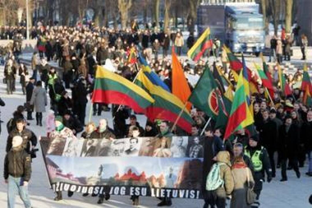 Patriotiško jaunimo eitynės patriotizmu neapsiribojo (papildyta)