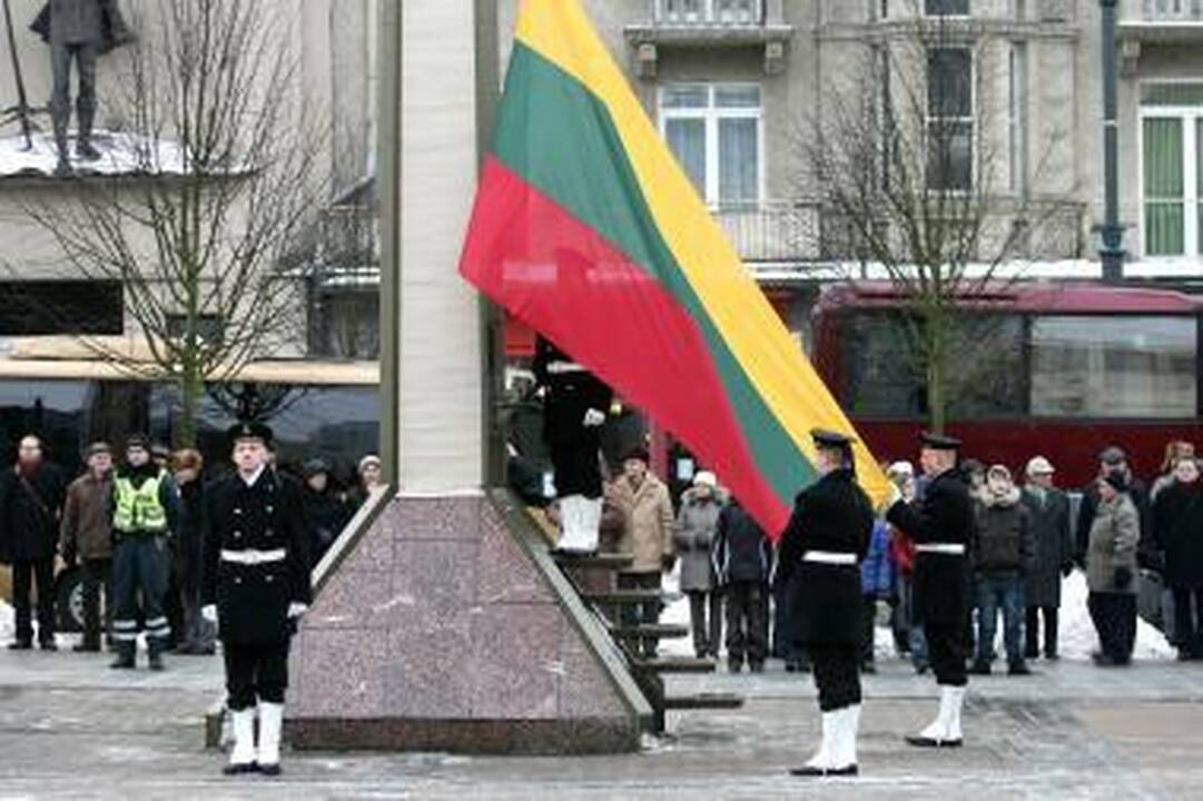 Sausio 13-osios bylos dėl senaties nenutrauks