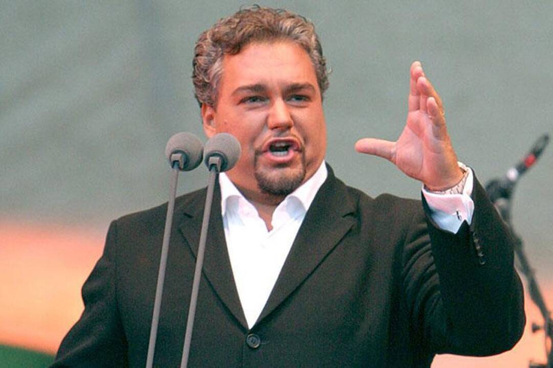 Italijos operos tenoras S. Licitra mirė neatsigavęs po avarijos 
