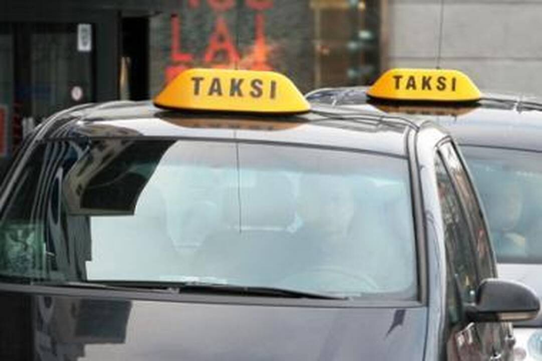 „Martono taksi“ vėl varžosi dėl vietos prie oro uosto