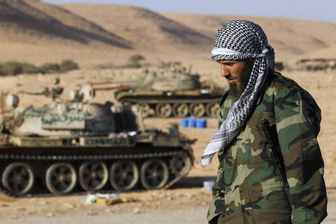 M.Kadhafi gimtasis miestas Sirtas apsuptas ir bombarduojamas