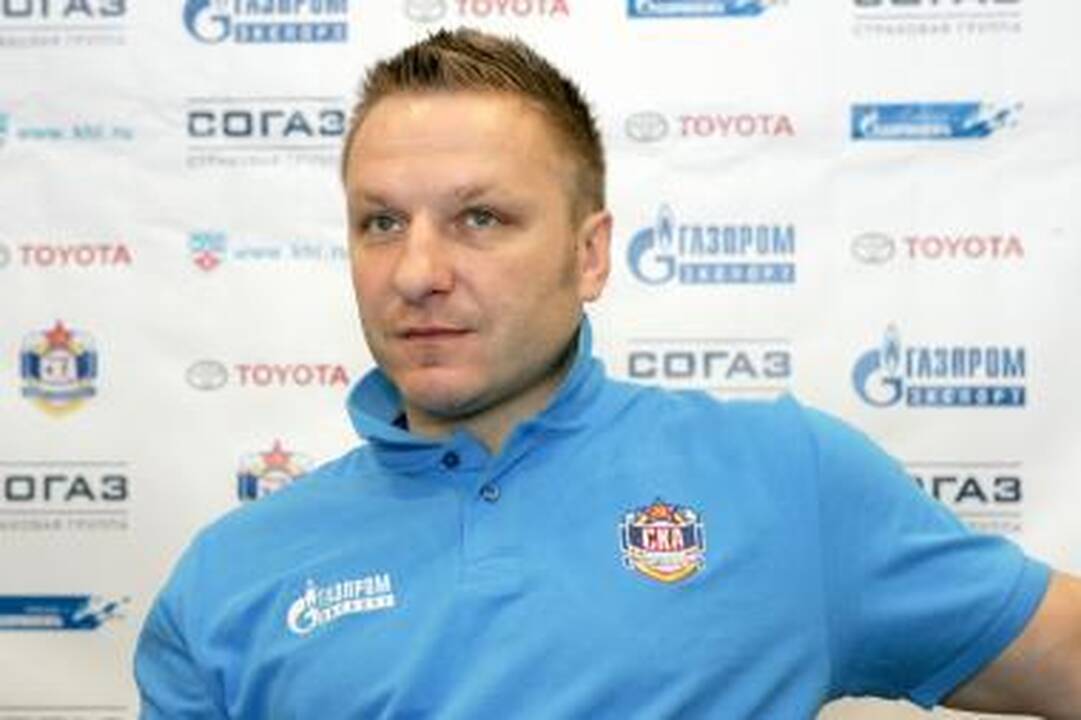 Ledo ritulio rinktinę treniruos D.Kasparaitis