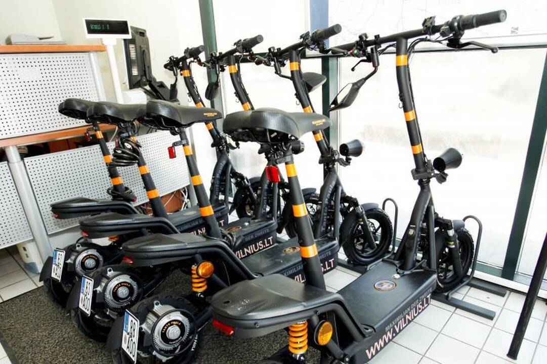 Vilniuje pradeda veikti elektrorolerių nuoma