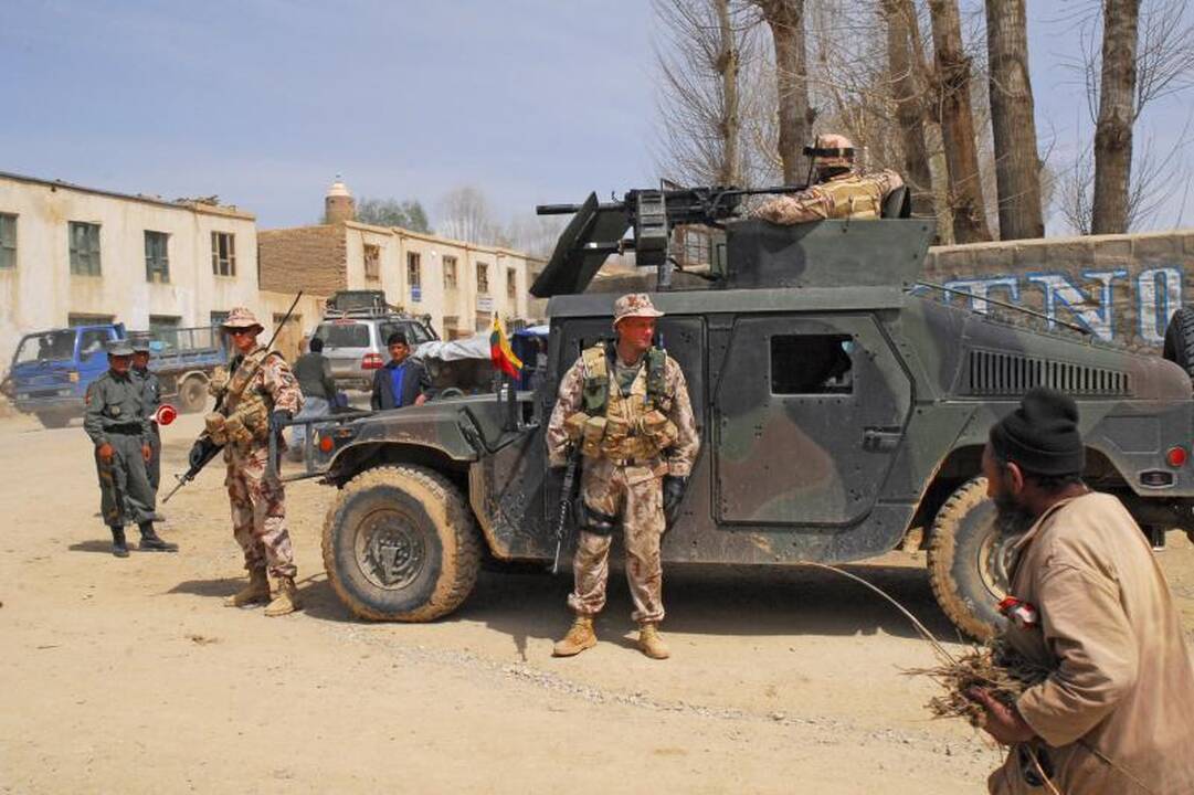 Haqqani kovotojų grupuotės dalyvautų taikos derybose tik su Talibanu