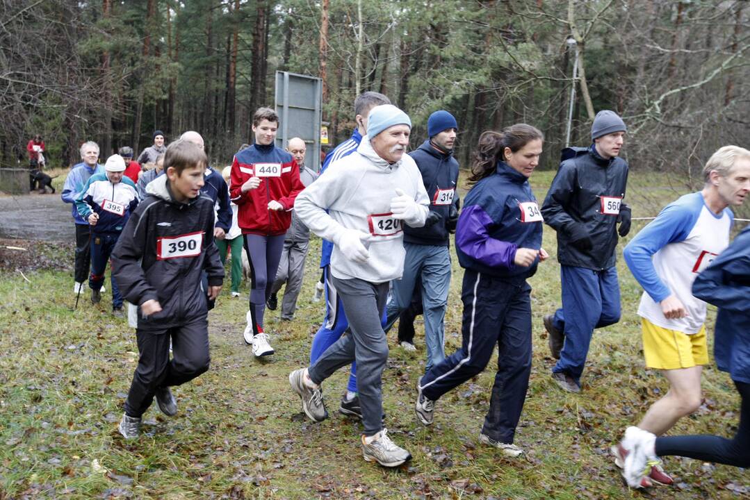 Stiprus vėjas bėgikų nebaugino