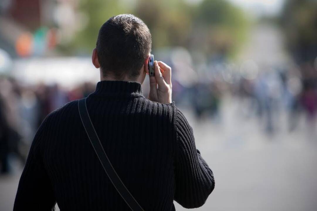 Telefoniniai sukčiai griebiasi naujų gudrybių
