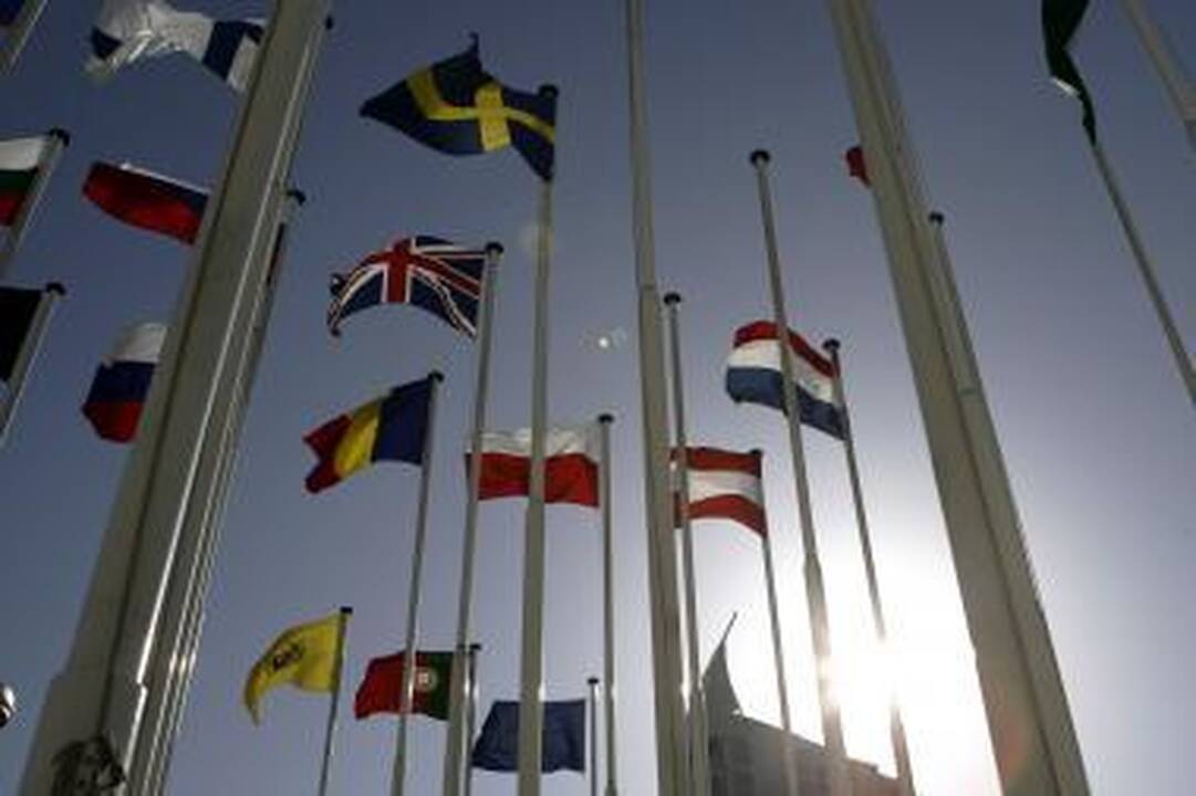 Užsienio kultūra ir emigracija - grėsmė nacionaliniam identitetui
