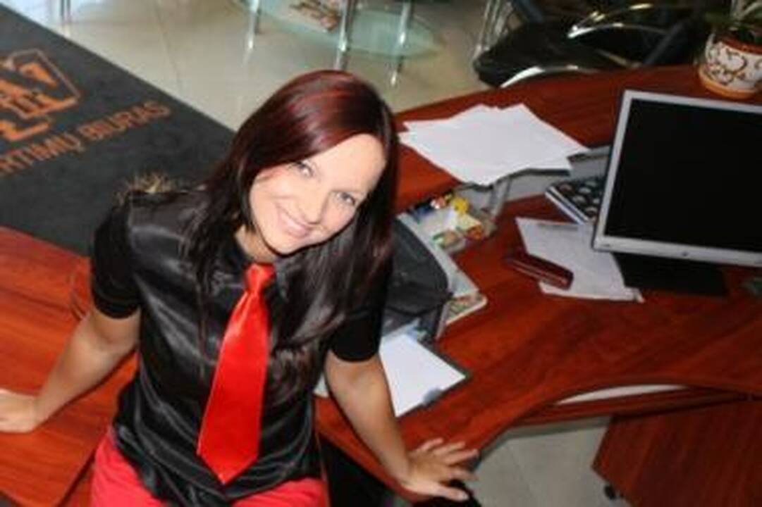 Į biuro gražuolės titulą daugiausia pretenduoja kaunietės