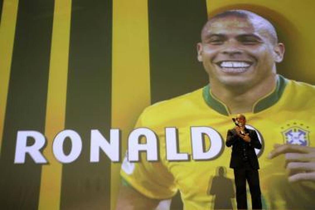 Ronaldo kabina bucus ant vinies (atnaujinta)