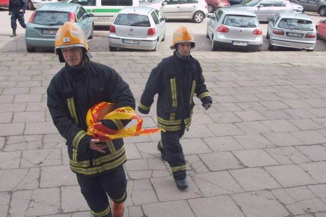 Studijų kokybės vertinimo centras gavo laišką su milteliais